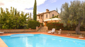 Hotels in Montone